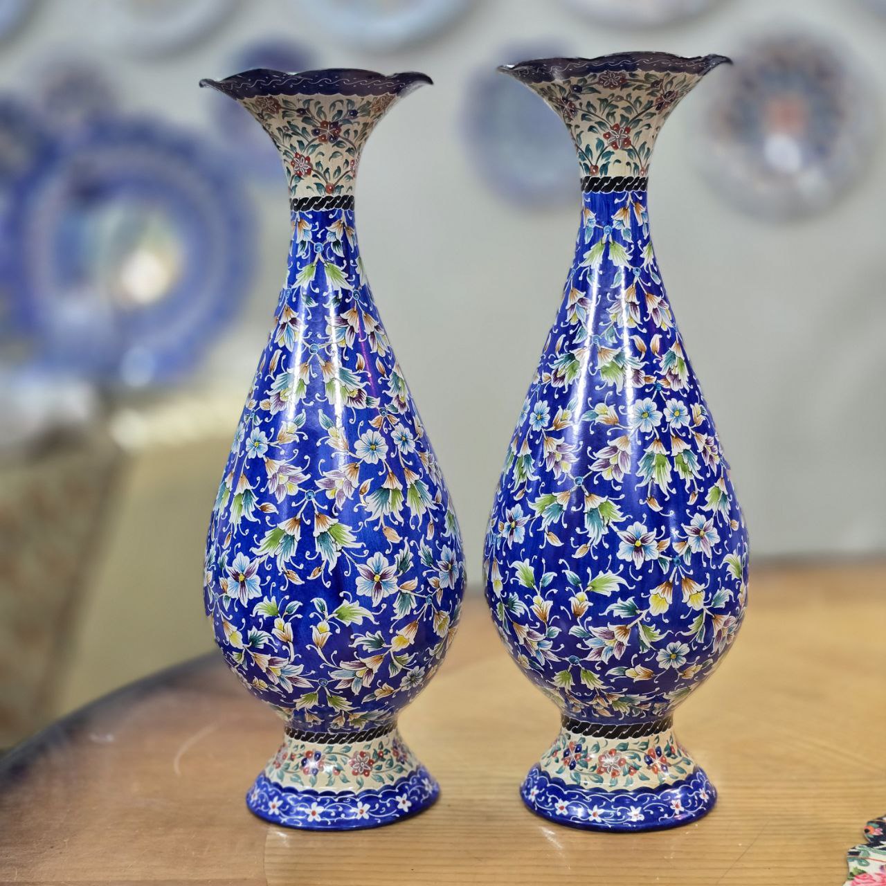 گلدان میناکاری گلهای ختایی لاجورد