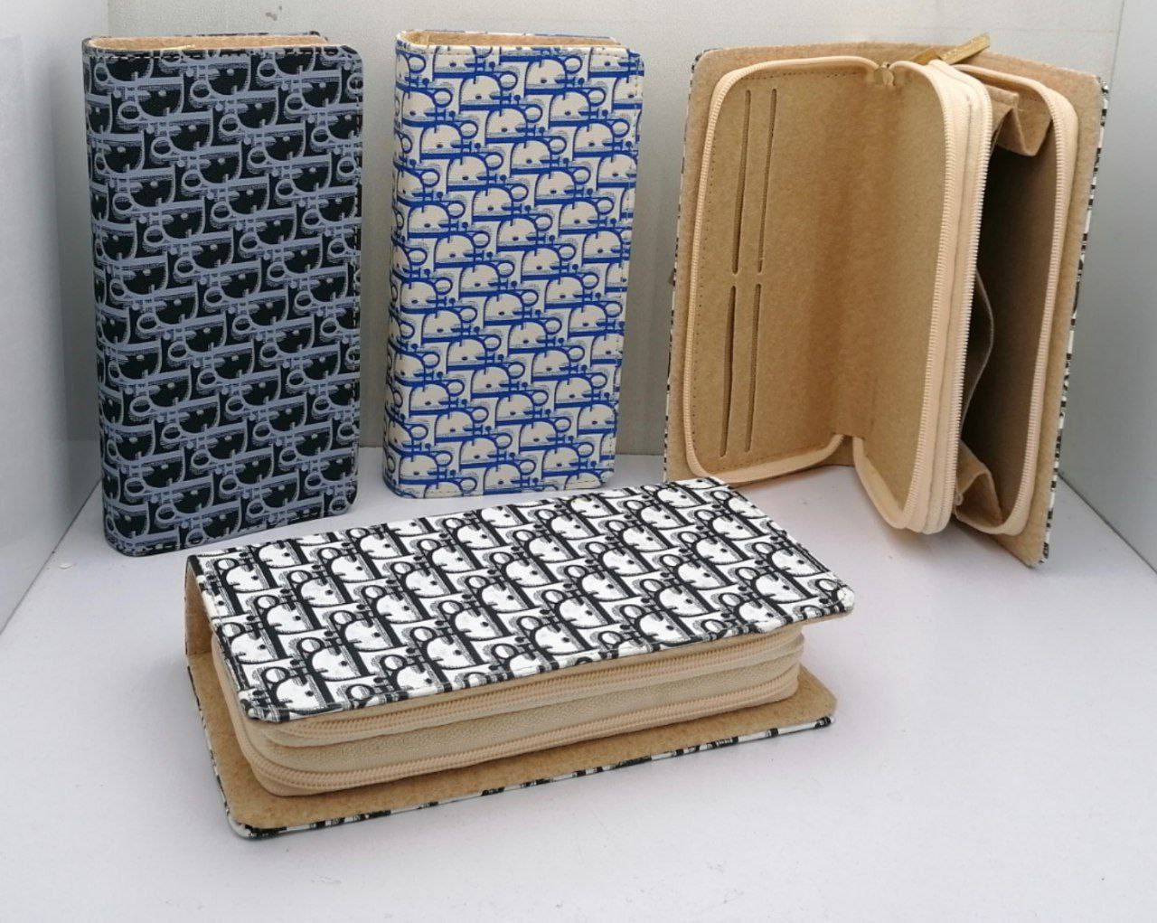 کیف دو زیپ Dior جاکارتی دار (پست پیشتاز پس کرایه)