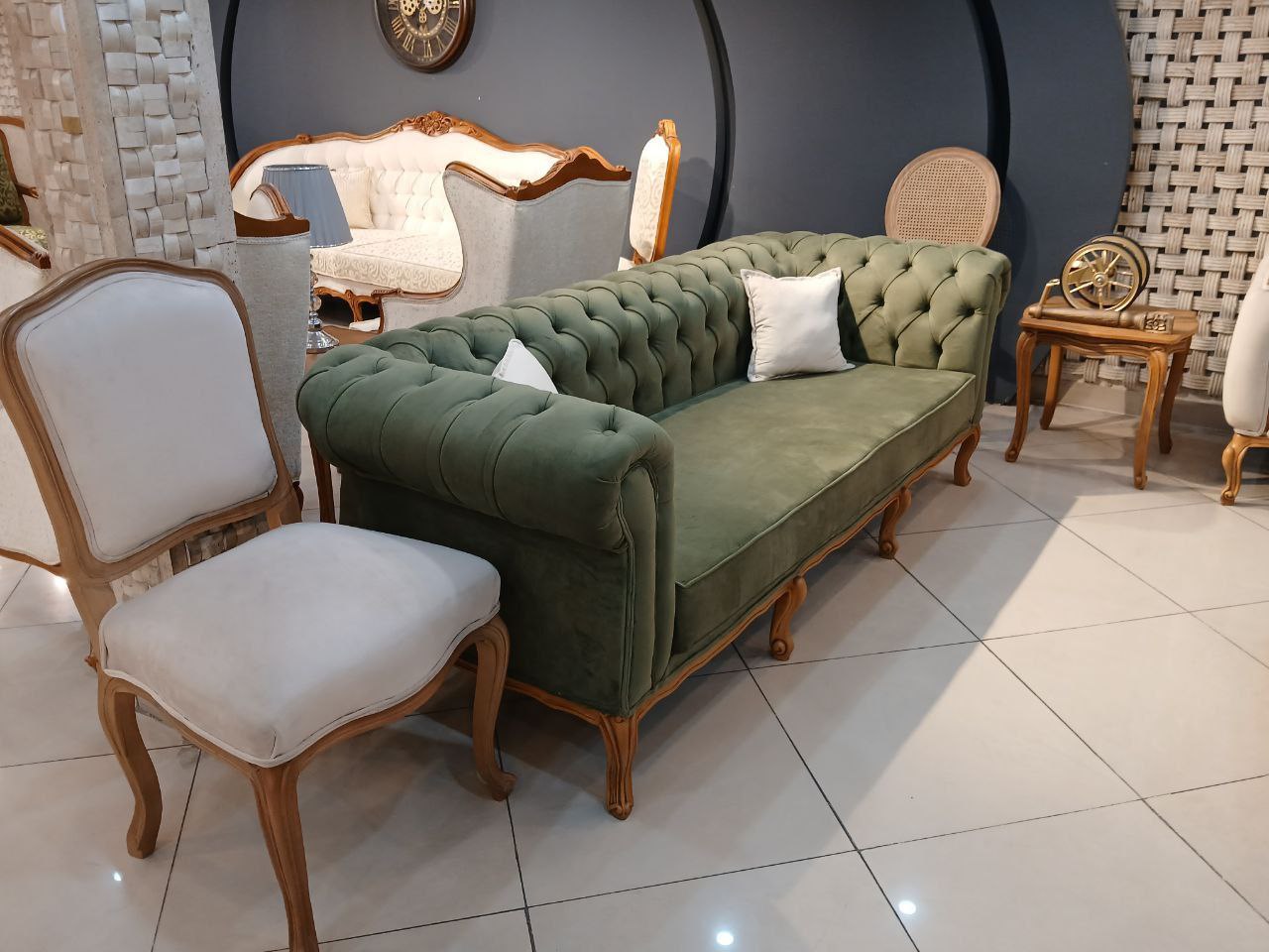 مدل کویین فرانسه