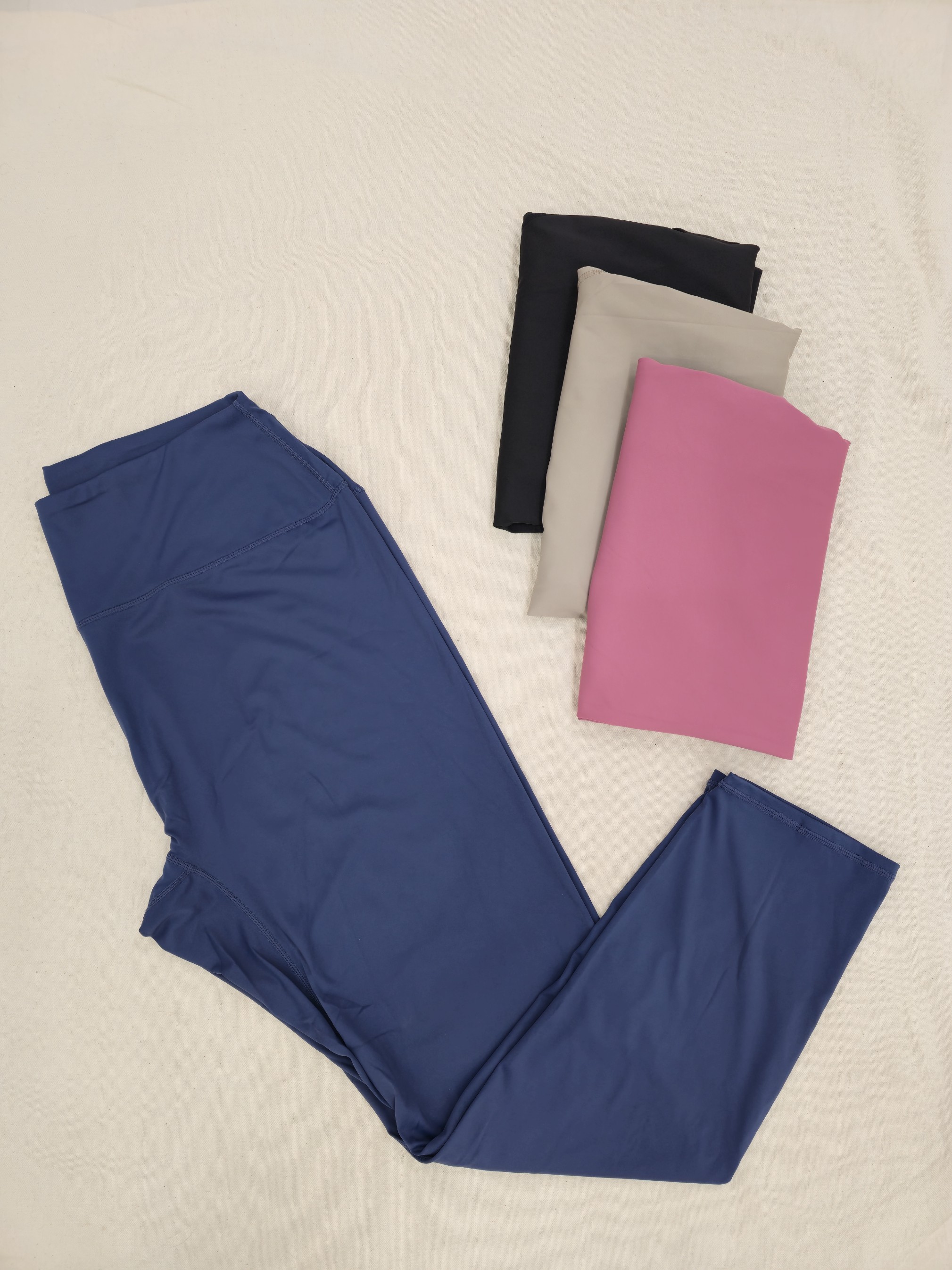 لگ ورزشی زنانه وارداتی سایزبزرگ 52 الی 68  شلوار زنانه