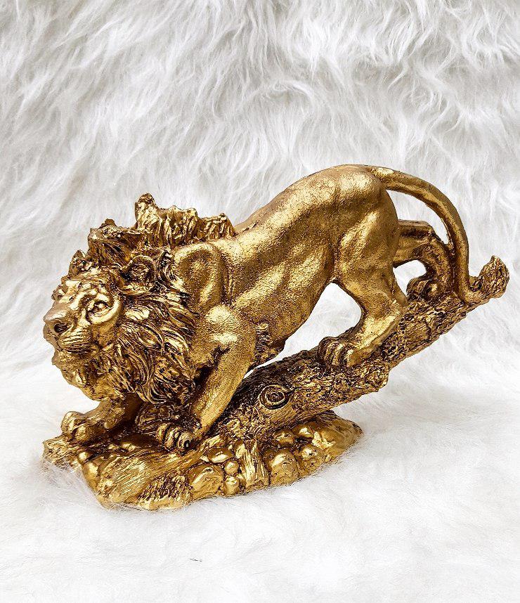 مجسمه شیر (پست پیشتاز پس کرایه)