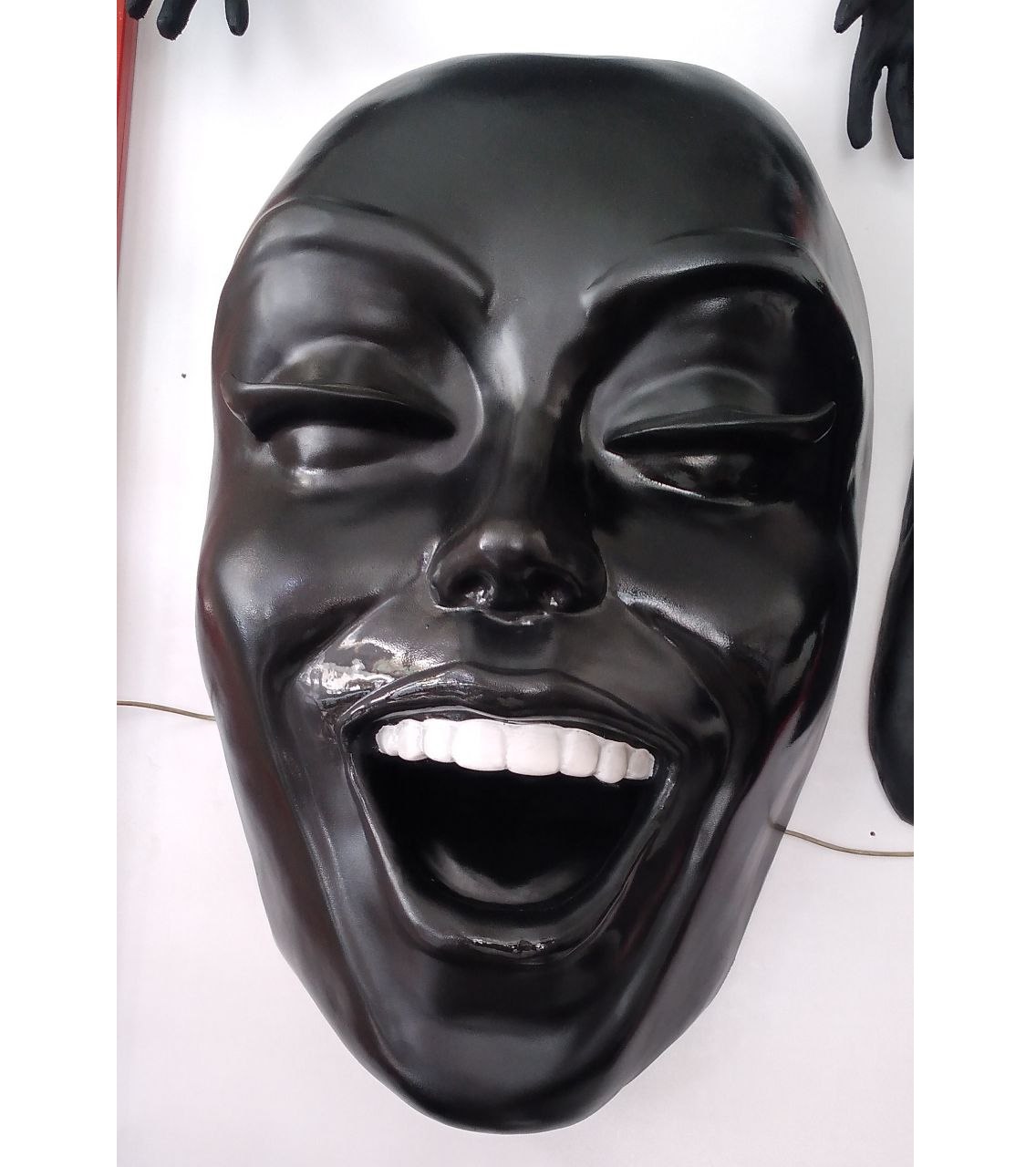 مجسمه روح لبخند (پست پیشتاز پس کرایه)