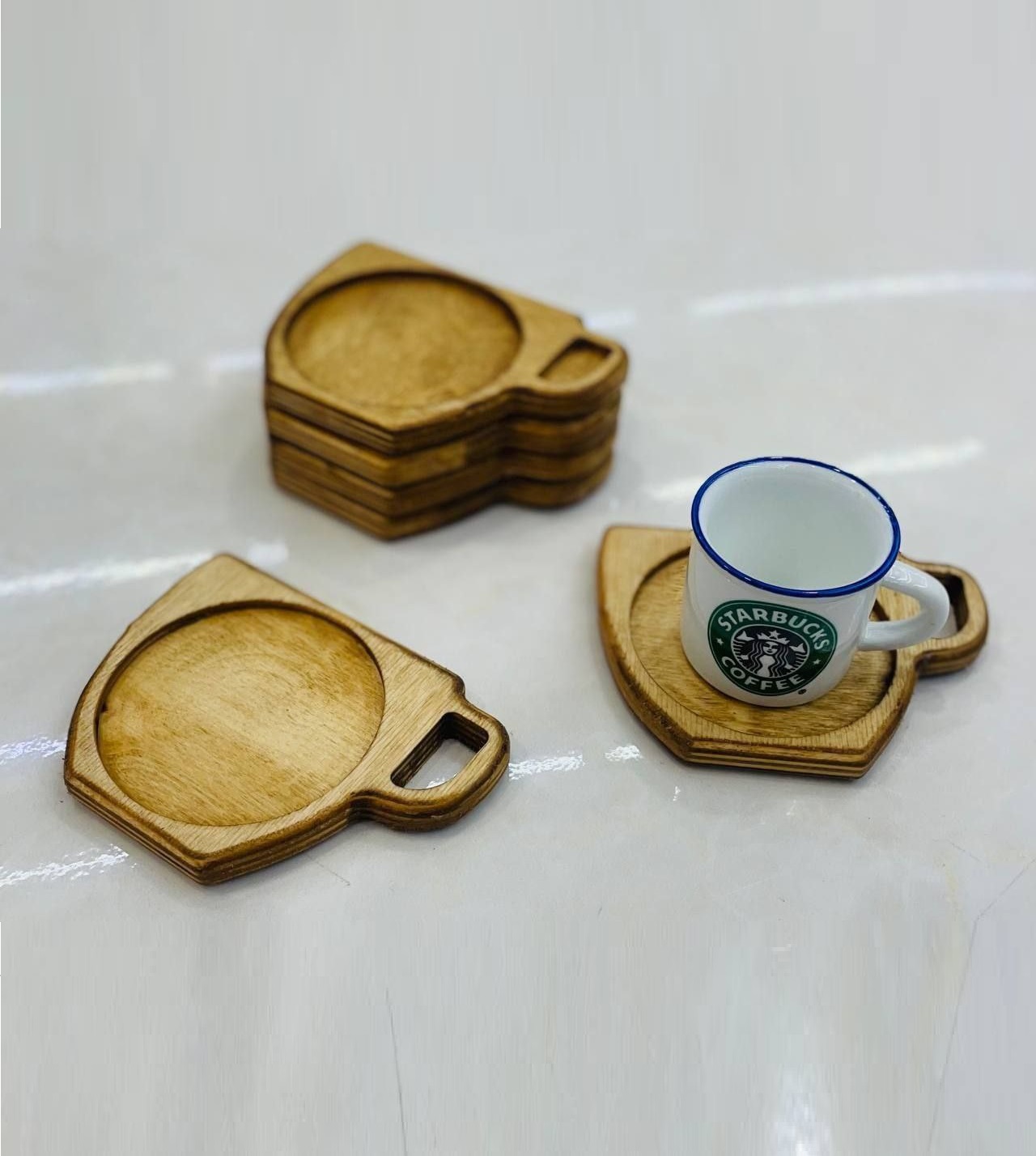 - زیر لیوانی طرح فنجان چوبی مبلمونسرا مدل 303099