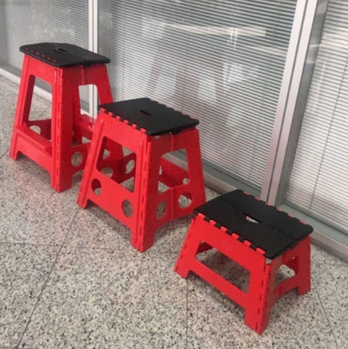 حراجی خونه - چهار پایه تاشو ناصر (پست پیشتاز پس کرایه)