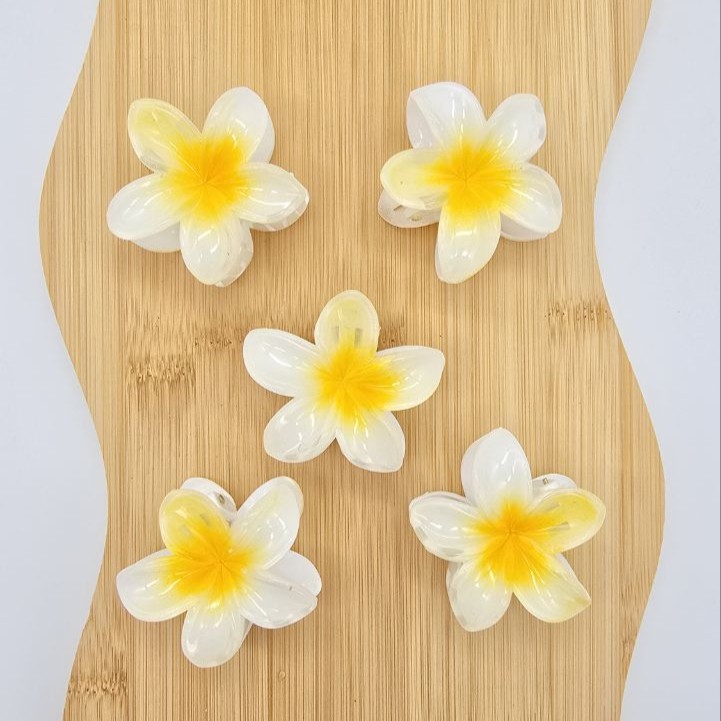 کلیپس پلومریا سفید سایز متوسط