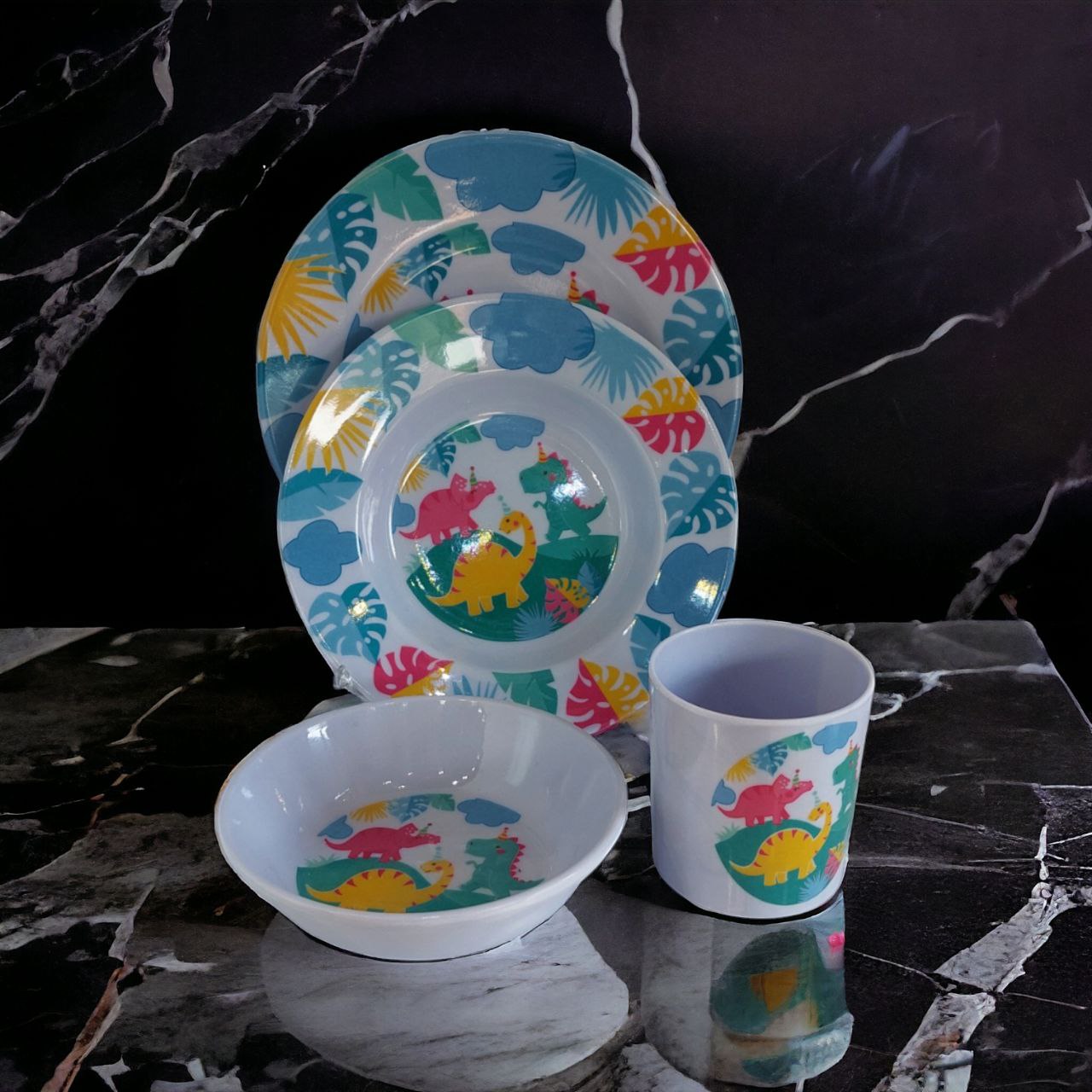 سرویس غذا خوری 4 تیکه طرحدار مبلمونسرا مدل 290330