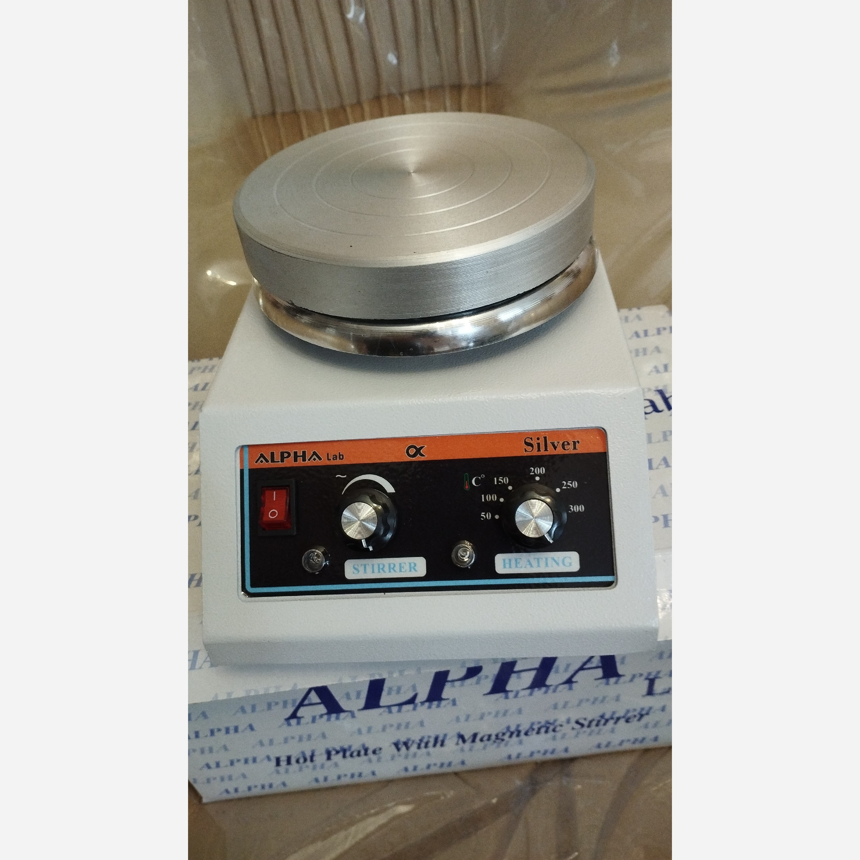 هاتپلیت مگنت( همزن مغناطیسی)