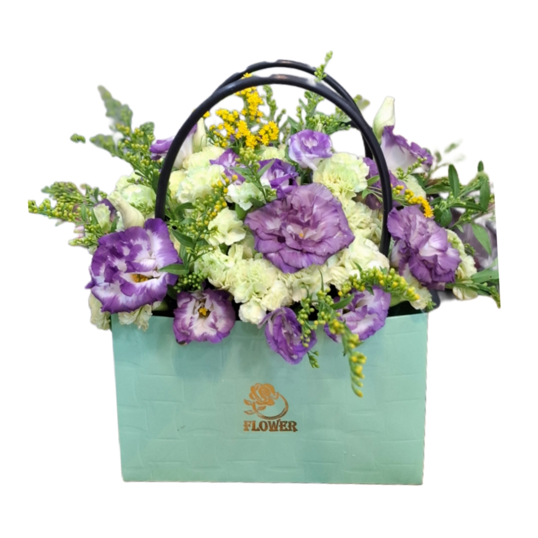 باکس گل میخک سبز و لیسیانتوس بنفش