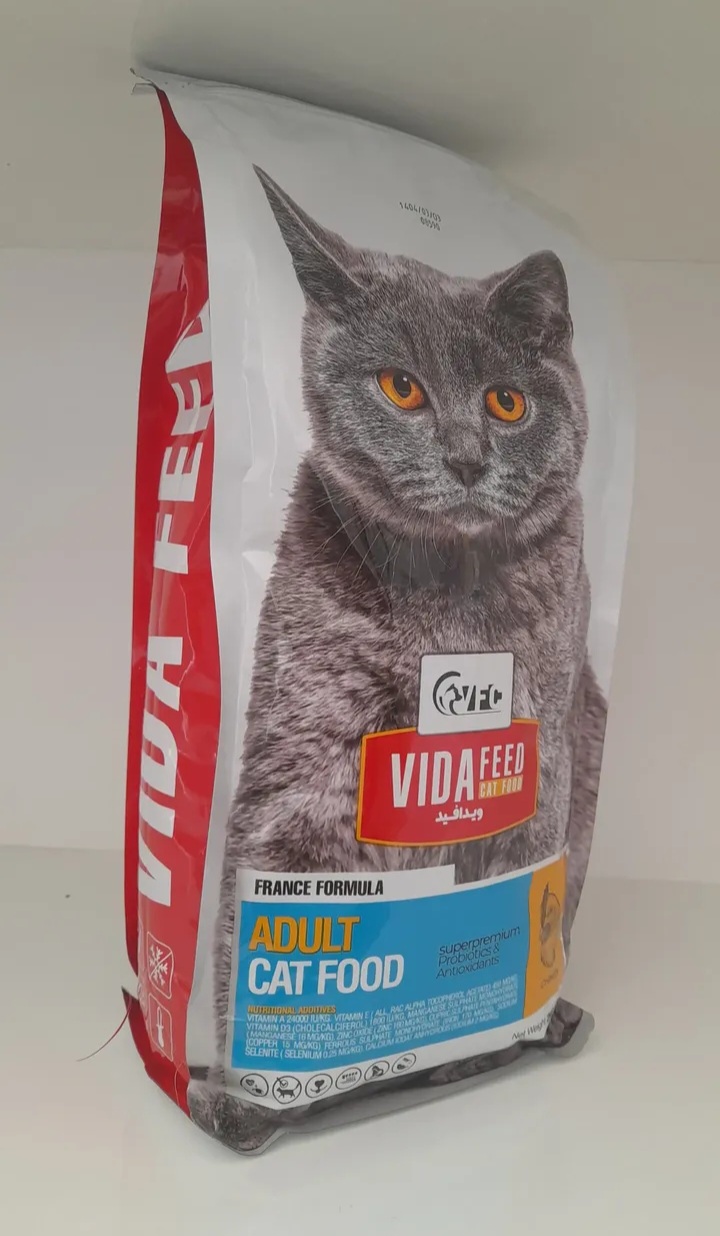 غذای گربه بالغ