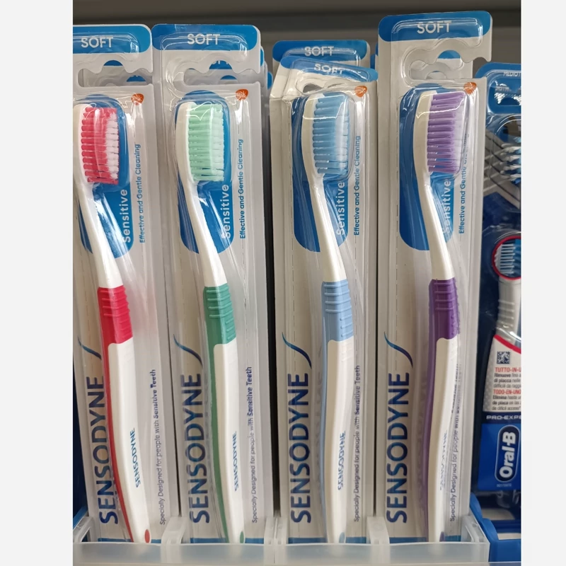 مسواک سنسوداین Sensodyneمدل Sensitive Softمناسب دندان های حساس