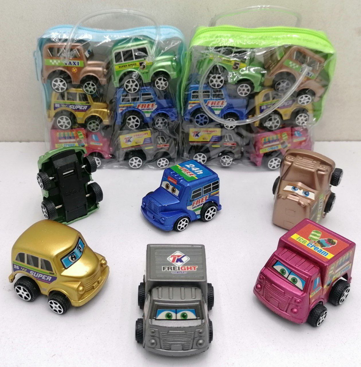 دیجی سیمیا - ماشین 6 عددی کیفی عقب کش (4سانتی) (پست پیشتاز پس کرایه)