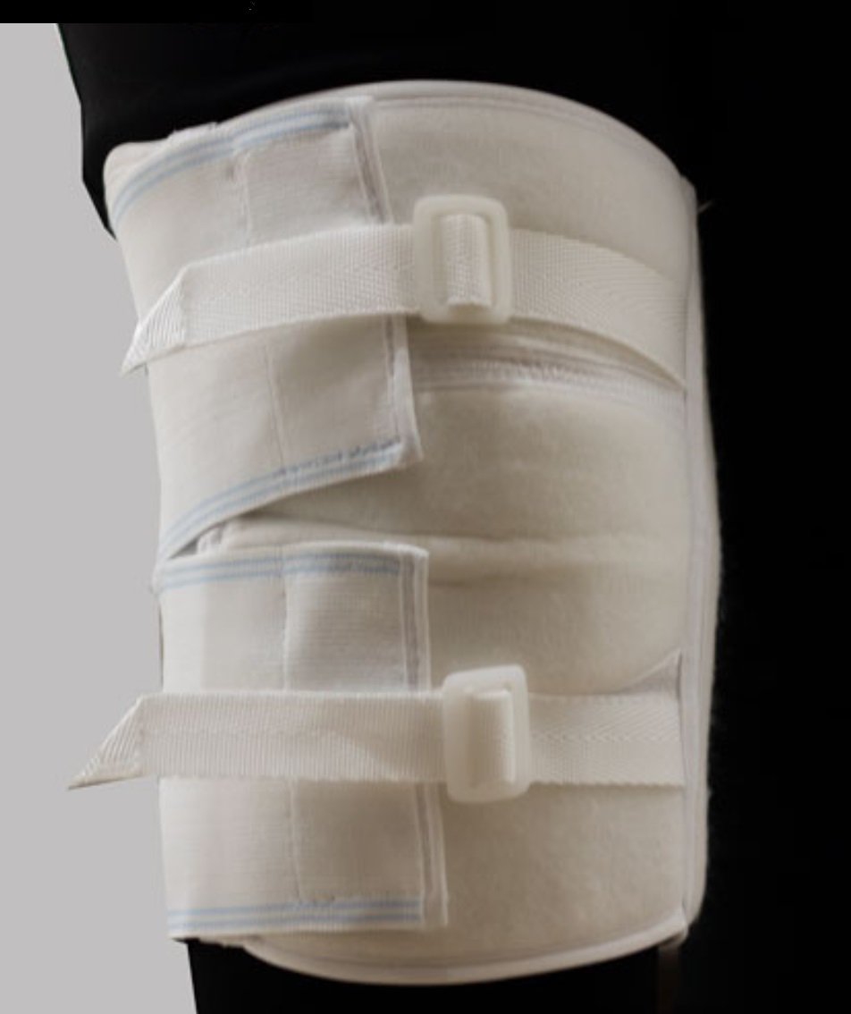 زانوبند طبی قابل تنظیم با کشکک بسته پاک سمن کد027