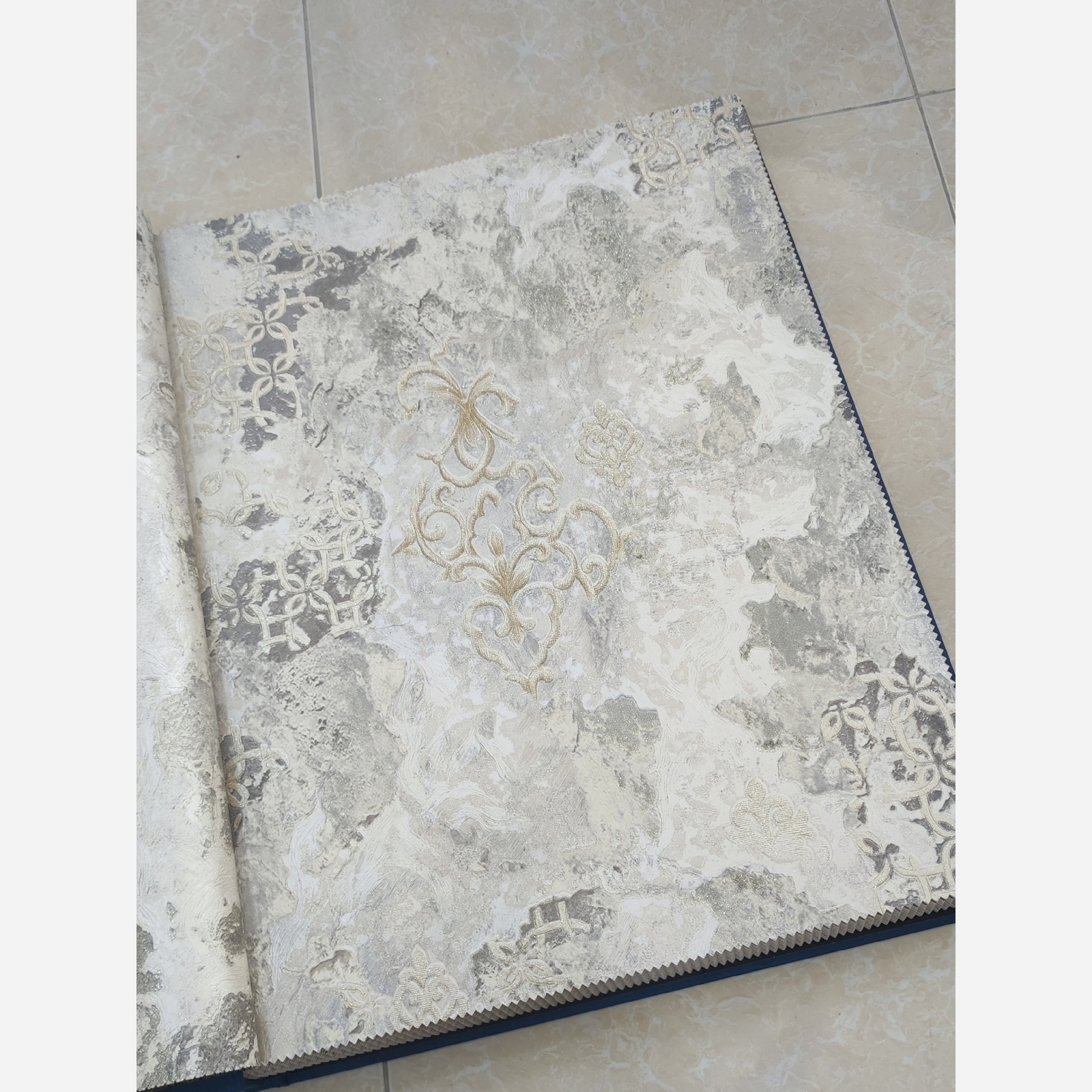 کاغذ دیواری گوتیک پتینه مدرن 6606 خاکستری پس کرایه 