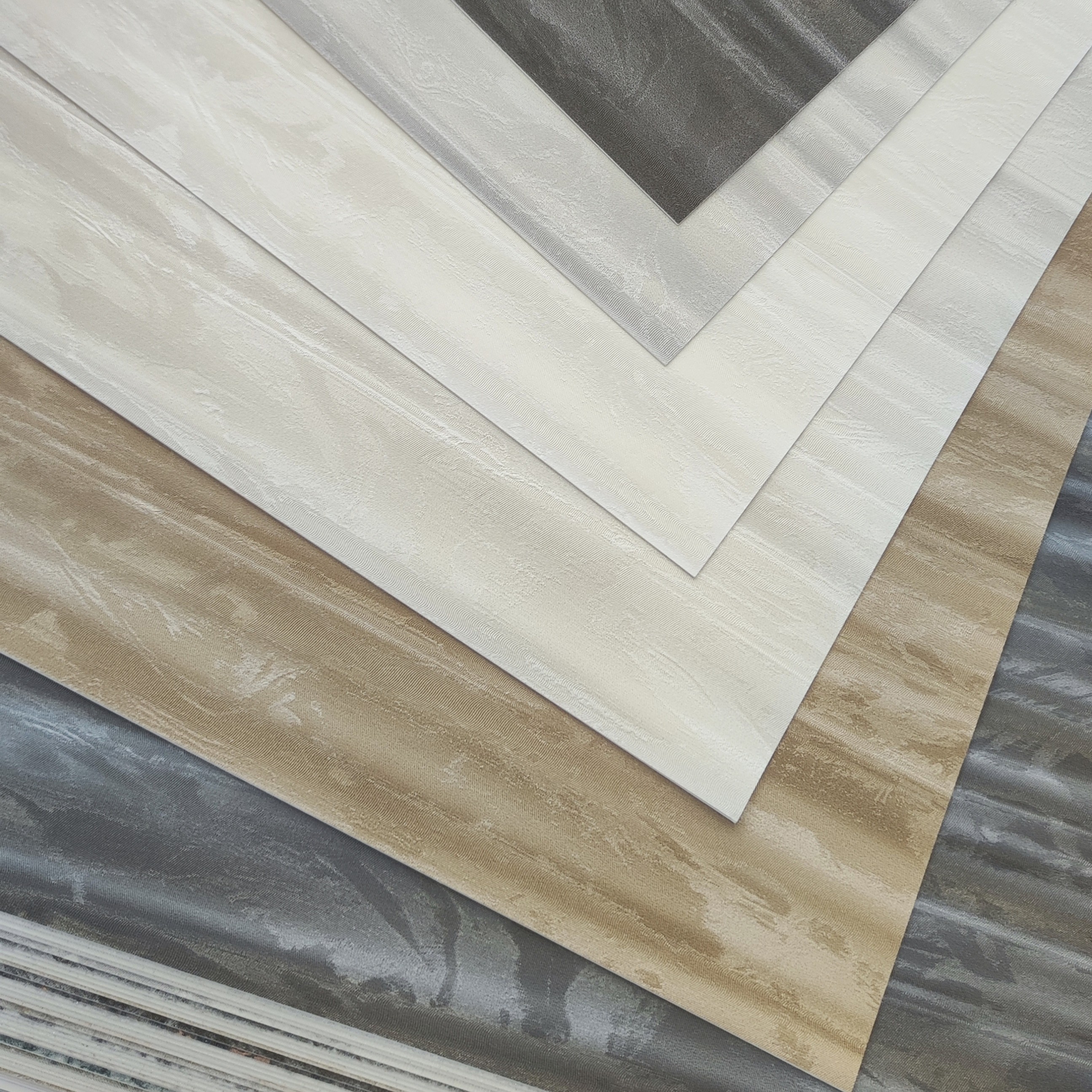 کاغذ دیواری راه راه کد 11059 تا 11069 پس کرایه