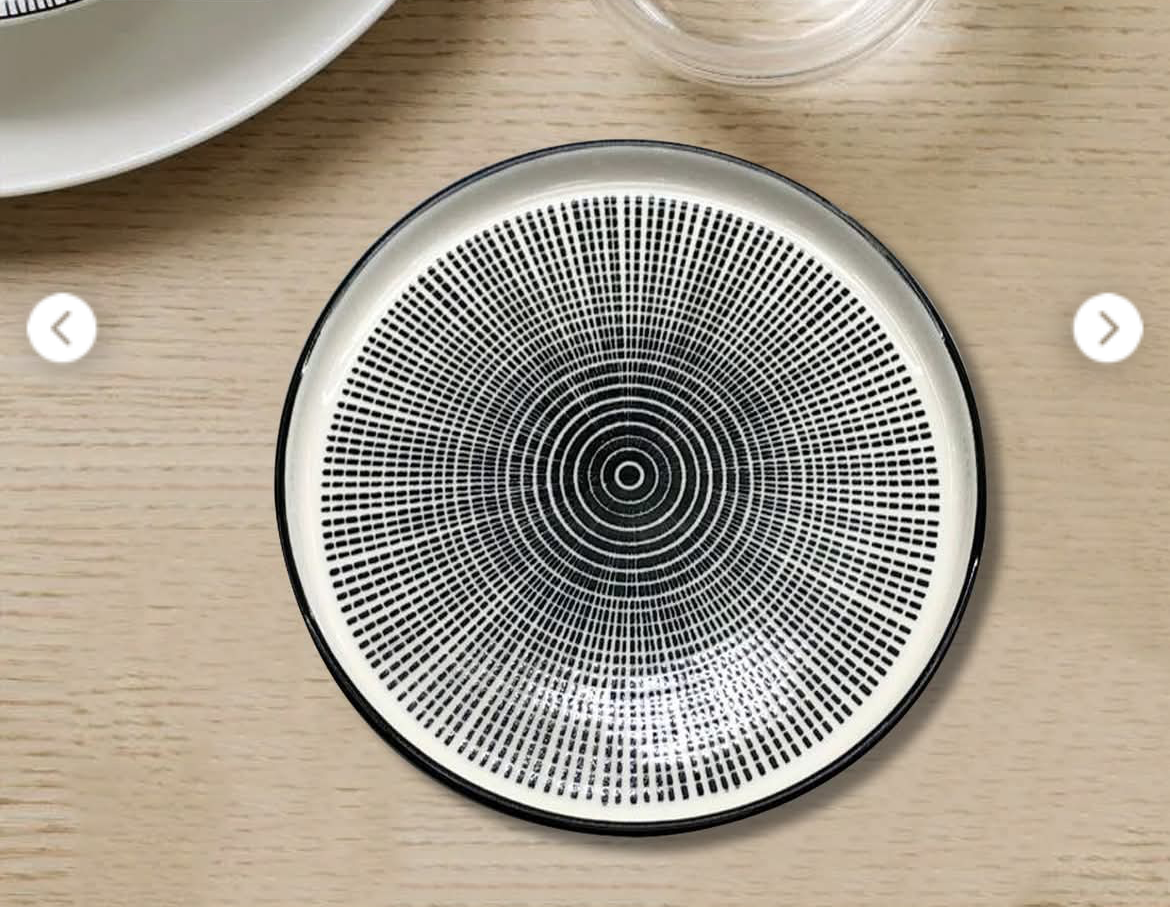 کیک خوری دنی هوم طرح خط مشکی