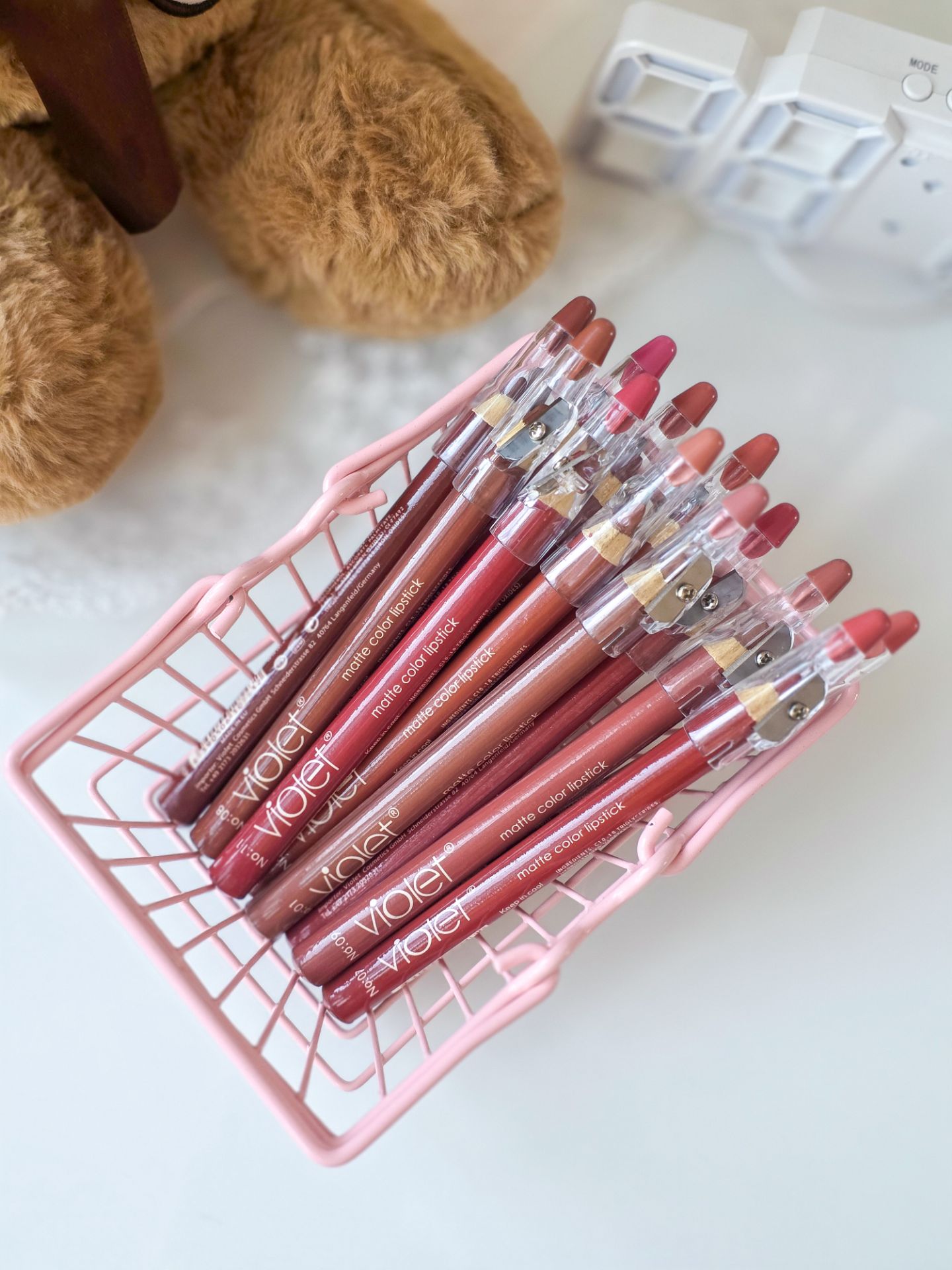 رژ مدادی تراش دار