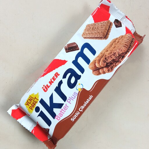 بیسکوییت کاکائویی با مغز کرم شکلات شیری 84 گرم ایکرام اولکر Ulker Ikram