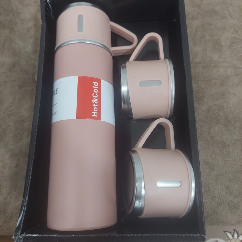 فلاکس سه لیوان vacuum bottle  قابلیت گرم و سرد نگهداشتن مایعات 500 سی سی  