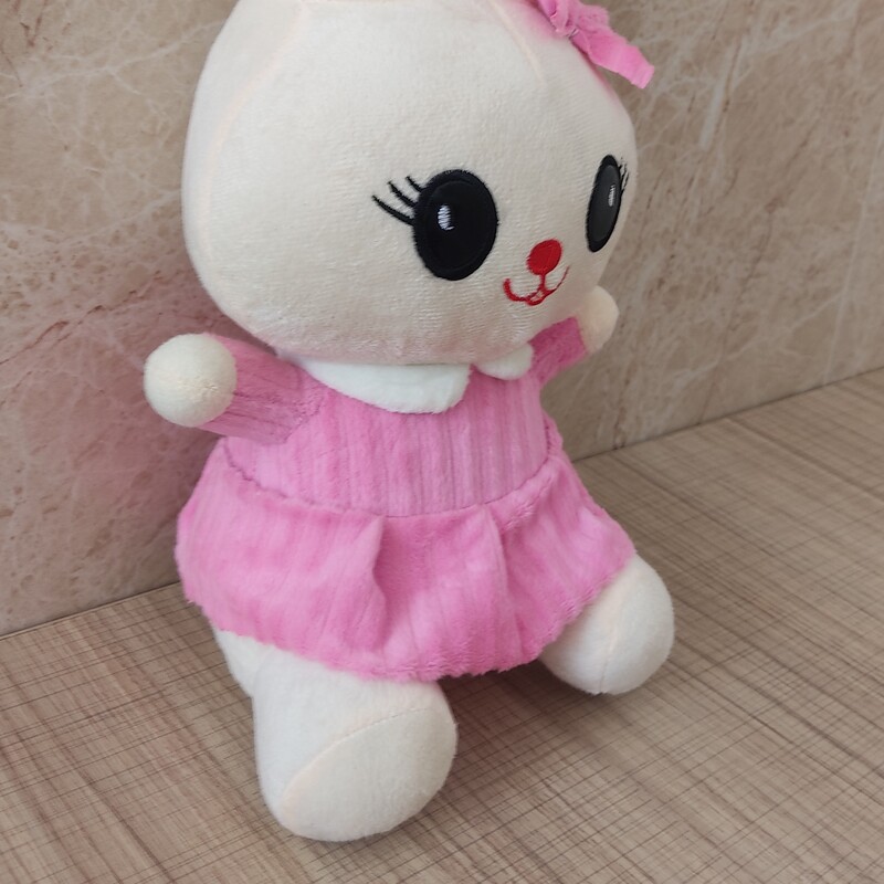 عروسک خرگوش ناز به نام آیسان خانم  قابل شست و شو ضد حساسیت مناسب برای تمام سنین مناسب برای هدیه دادن به دختر خانم ها    