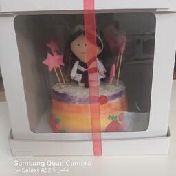 کیک تولد خانگی دخترانه با تم کاراته با فیلینگ موز وگردو  وشکلات چیپسی با وزن1.500کیلو گرم