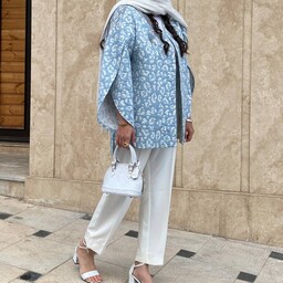 مانتو عید ژاکارد که یکی از بهترین ترکیب رنگ ها ابی اسمانی و سفید هستسایز بندی فری سایز قد کار 75 قابل تغییر بدلخواه مشتر