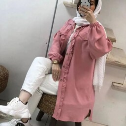 مانتو دو جیب نما عروسکی جنس پارچه ابر و بادی گرم بالا قیمت 260.000 تومن تولیدی لباس فریک لند تک فروشی به قیمت عمده 