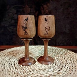 بهترین هدیه جام چوبی نوشیدنی با طرحهای خاص عشقی از چوب گردو تزیینی و کادویی