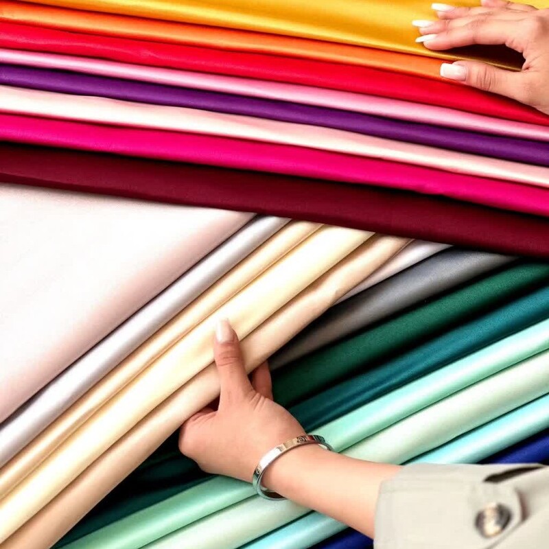 پارچه ساتن آمریکایی درجه یک عرض 150 رنگ بندی کامل قیمت به ازای یک متر است