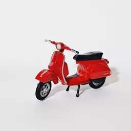 ماکت موتور سیکلت مدل Vespa Px 2016 مقیاس یک به هجده طول 12 سانتی متر