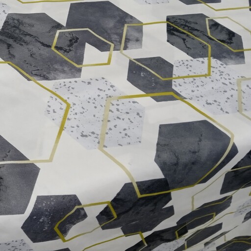 پارچه  روتختی ملحفه ای  عرض دو  و چهل سانت  روبالشی  رو تشکی ملافه ای با طرح چند ضلعی