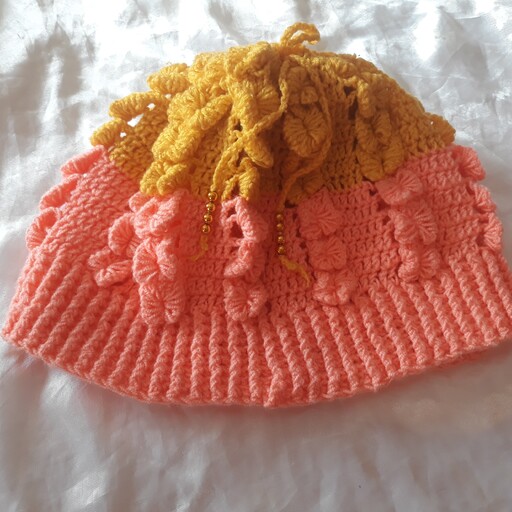 کلاه بافتنی مدل پروانه ای مناسب دخترانه و زنانه در فصل زمستان