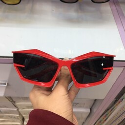 عینک افتابی فشن بیس دار گربه ای برند جیوانچی رنگ قرمز دارای استاندارد uv400