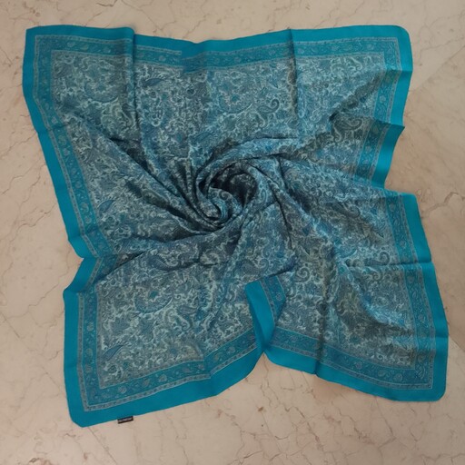 روسری آبی بته جقه ابریشم اصل هند  گلدار گل گلیقواره دار سایز بزرگ
