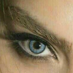 لنز چشم  رنگی سالانه پلی ویو blue ( رنگ آبی متوسط روشن دور دار )