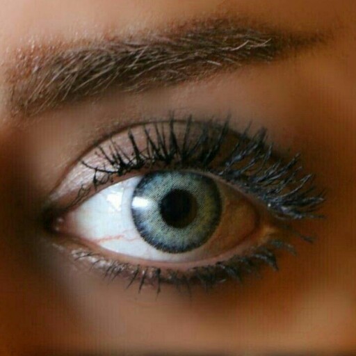 لنز چشم طبی رنگی سالانه پلی ویو marine ( رنگ طوسی آبی متوسط روشن دور دار)