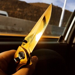 چاقوی شکاری و کوهنوردی برونینگ f90 طلایی،دارای ضربه زن با ضمانت کیفیت و قیمت بسیار زیبا