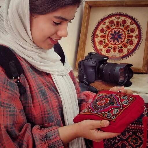کیف پته زنانه کوچک هنر سوزن دوزی کرمان