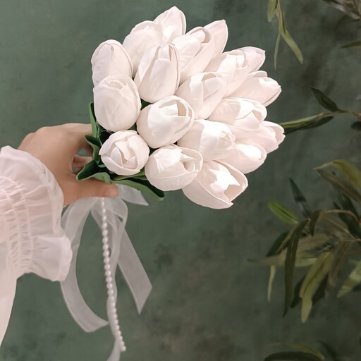 دسته گل عروس لاله مصنوعی سفید ترند پرطرفدار 