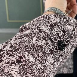 مانتوکتی مجلسی دلاسو  جنس پیکاسو دارای جیب کاربردی و شیک و زیبا