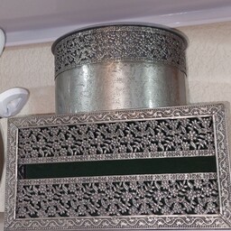 سرویس سطل و دستمال پیوتر فلزی با کیفیت و طرح گل برجسته به رنگ نقره ای