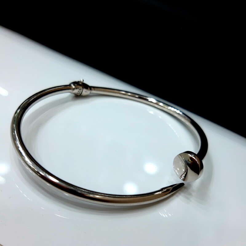 دستبند کارتیر میخ نقره عیار 925 ساخت ایتالیا با روکش طلای سفید