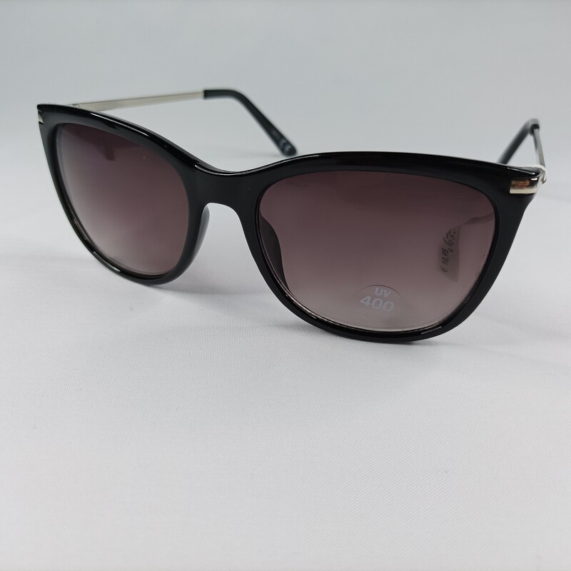 عینک آفتابی زنانه گربه ای کد 549 محصول شرکت beeline آلمان UV400 برند SIX به همراه شناسنامه محصول