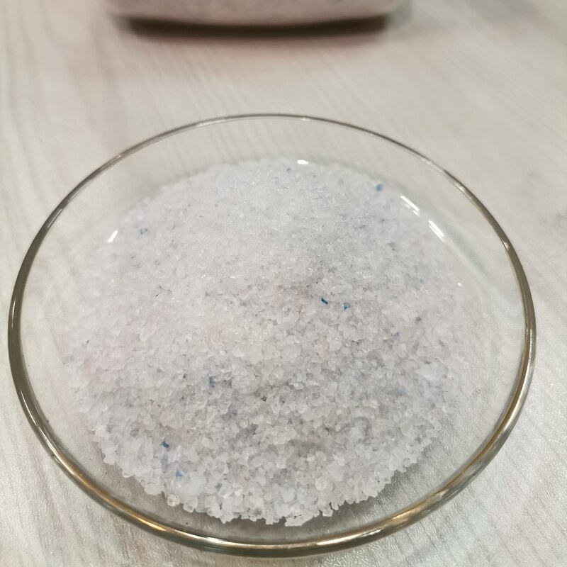 نمک آبی آسیاب شده درجه یک خانه ادویه در بسته بندی های 100 گرمی