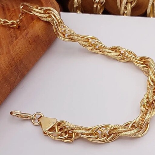 دستبند زنجیری طرح طلا تراش خورده با آبکاری طلای 18 عیار 