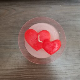 شمع در جام به شکل قلب ساخته شده از پارافین کریستالی