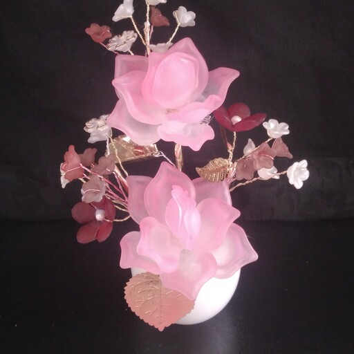 گلدان سرامیکی تخم مرغی کوچک تزیین شده با گل کریستال  مات به رنگ سرخابی قابل شستشو   قابل هدیه ودکور