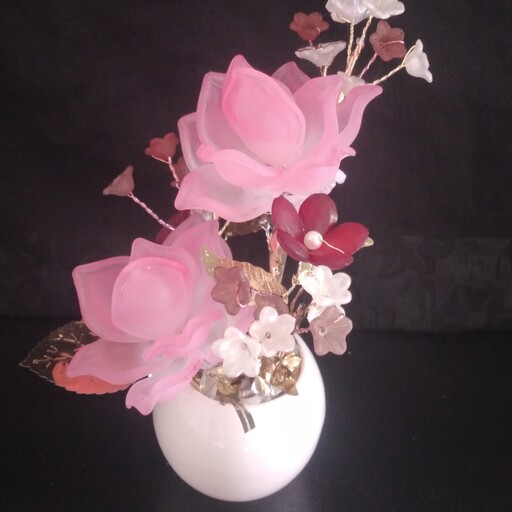 گلدان سرامیکی تخم مرغی کوچک تزیین شده با گل کریستال  مات به رنگ سرخابی قابل شستشو   قابل هدیه ودکور