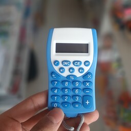ماشین حساب جیبی به همراه بند در دو رنگ 