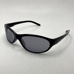 عینک آفتابی اسپرت و نشکن رنگ مشکی براق مناسب برای موتورسواری کوهنوردی دوچرخه سواری اسکی دویدن ورزش و ... کد 22