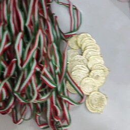 مدال طلا همراه با بند  همگانی 